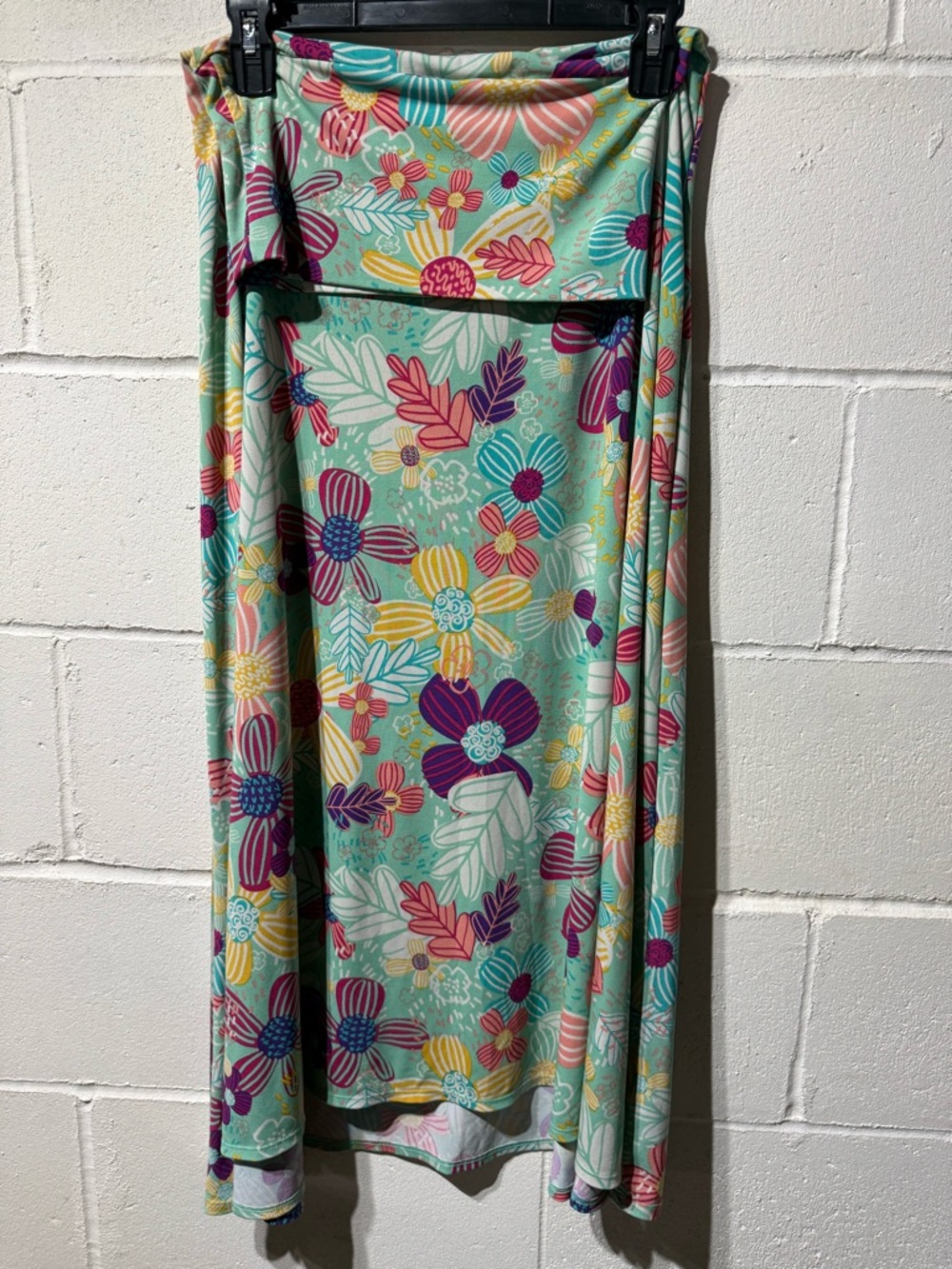 LuLaRoe Floral Print Top - Mint, Pink, Yellow, Teal - Picture 2 of 2